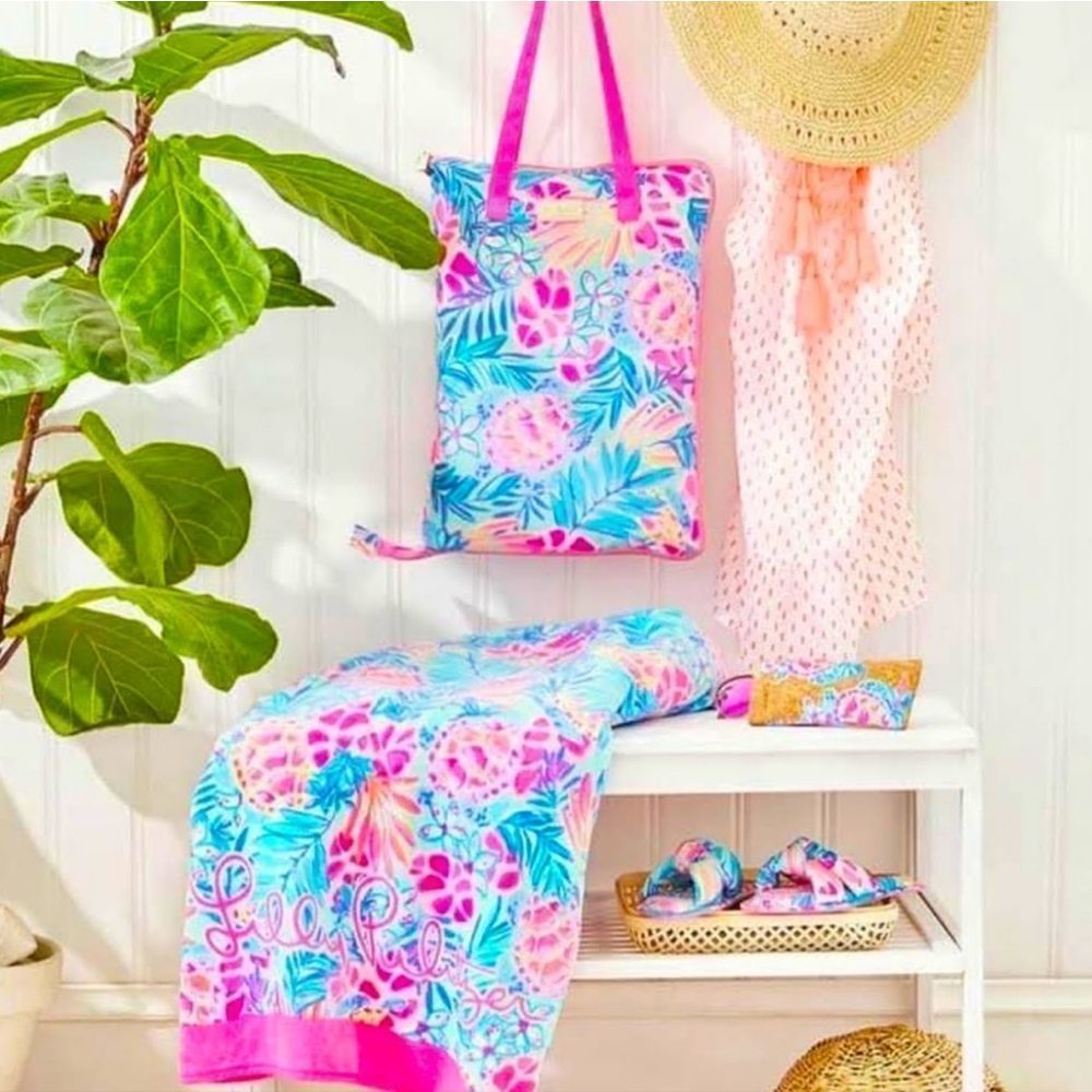 NIP Lilly Pulitzer Rainforest Retreat Beach Mat Sea Glass Aqua 57”x68”